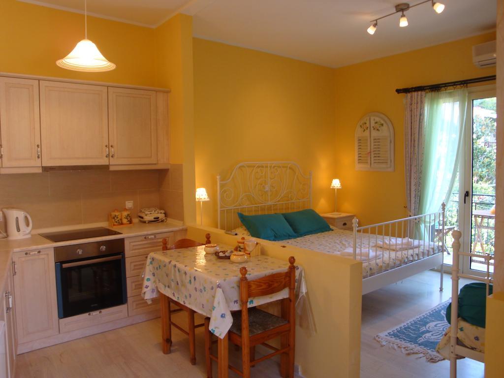 Yiannas Studio Gaios Zimmer foto