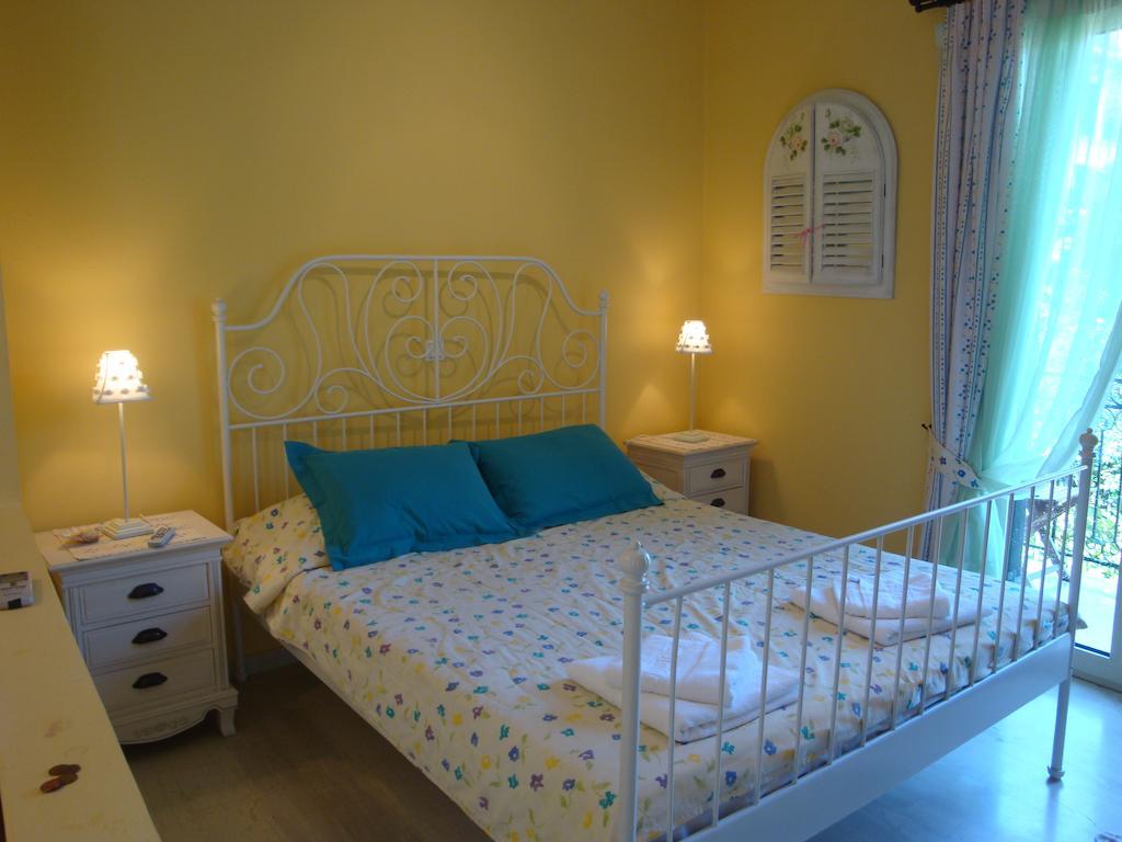 Yiannas Studio Gaios Zimmer foto